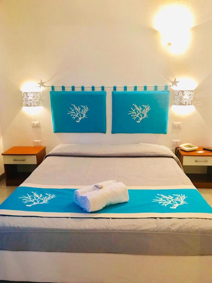 Hotel Sandalion Санта-Тереза-Галлура Екстер'єр фото